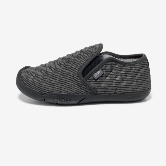 PLAE Other - Plae Slip-On Migi Shoes Washable Active Traction Toddler Preschool 3D Prism